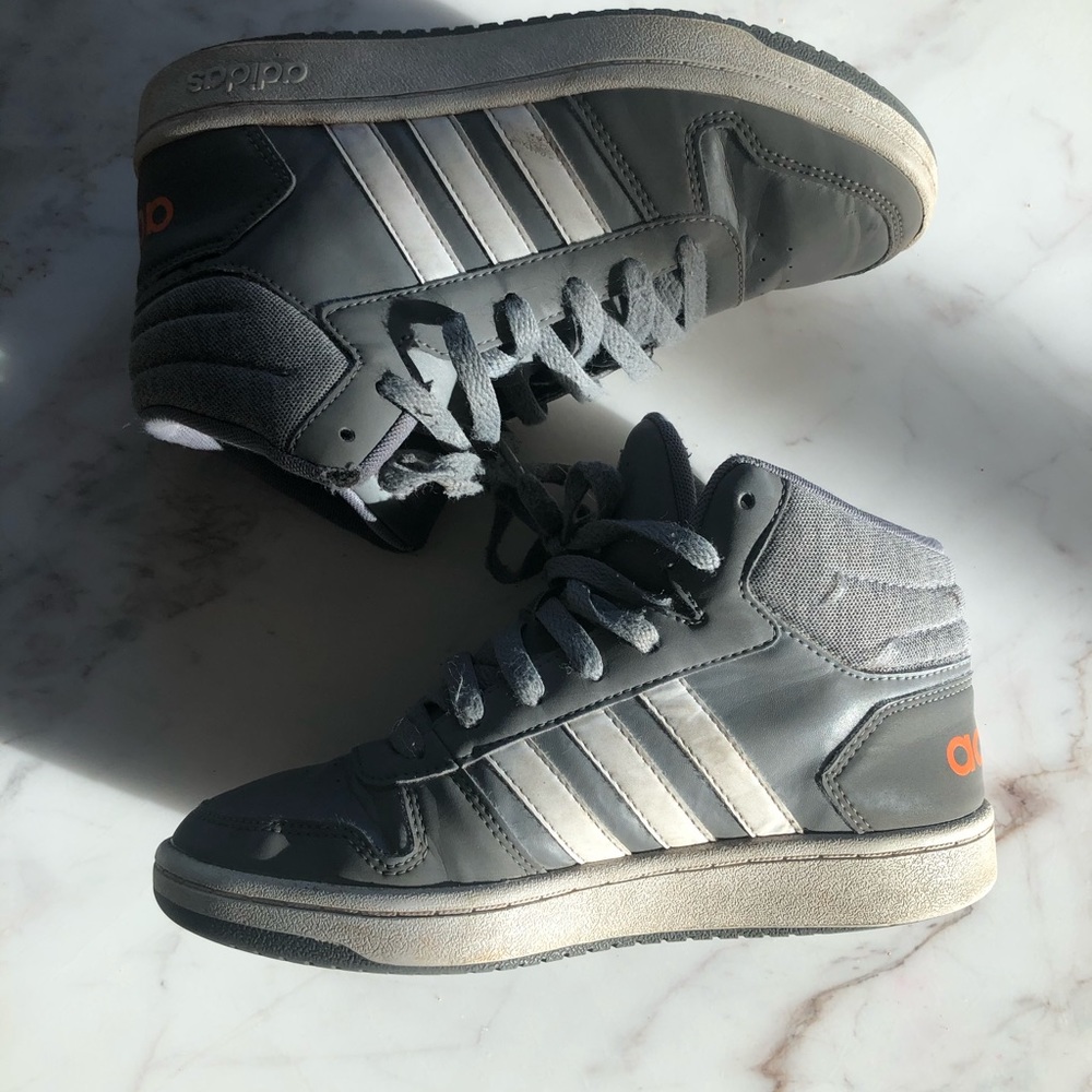 Size 5.5 gray old school Adidas high tops